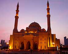 United Arab Emirates/Sharjah: Al Noor Mosque at Khalid Lagoon