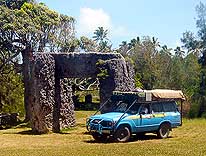 Niutoua/Tongatapu/Tonga: Ha’amonga’a Maui Trilithon (Monument)
